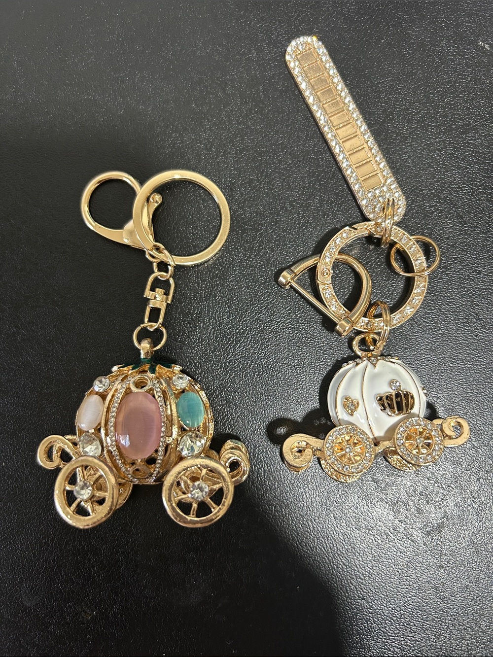 Gold-Tone Crystal Carousel Keychain Charm – Pink & White Accents